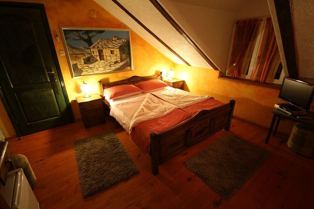 XIV Century Rooms Kaštela Exterior foto